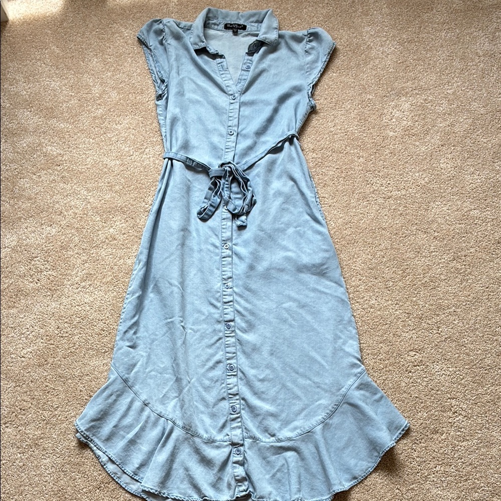 Velvet Heart Blue Ruffled Tie Front Midi Dress